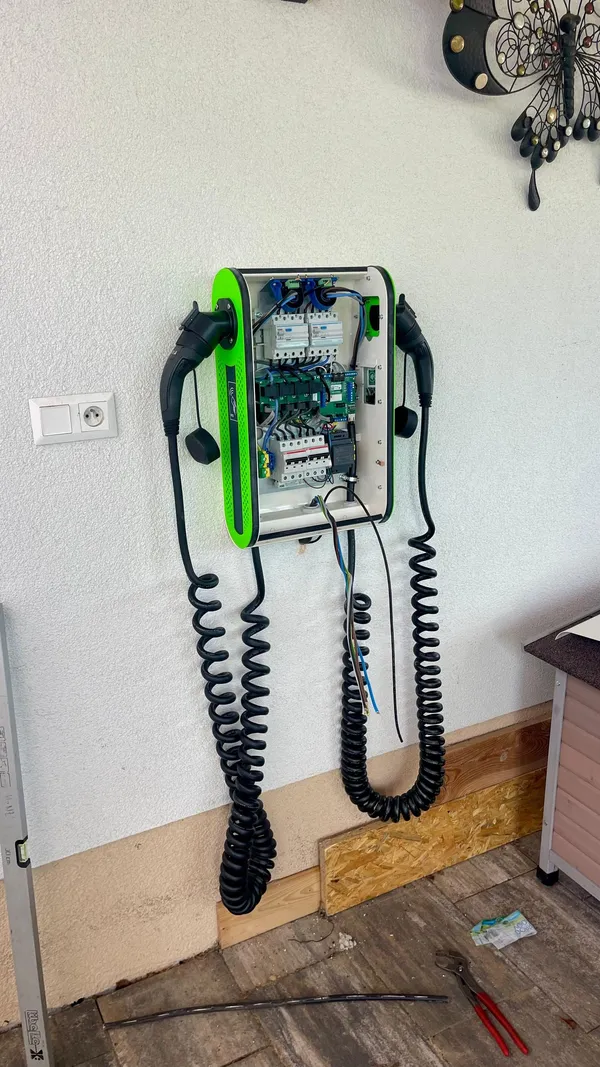 Nabíjecí stanice pro elektromobil