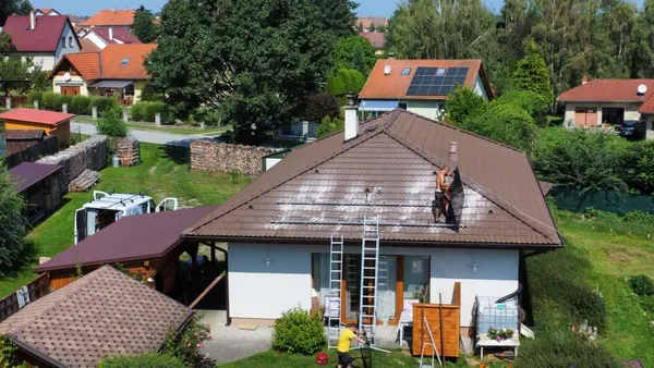 Fotovoltaická elektrárna — bungalov