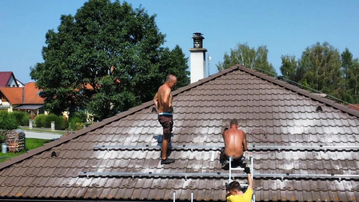 Fotovoltaická elektrárna — bungalov