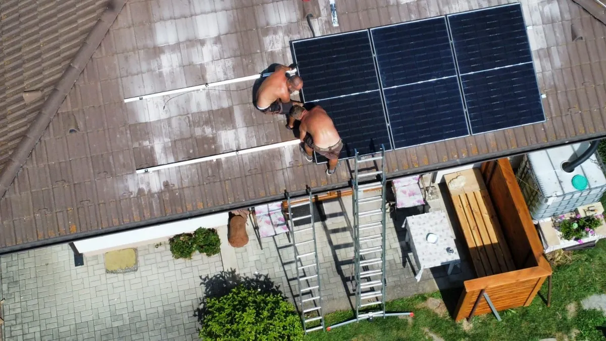 Fotovoltaická elektrárna — bungalov